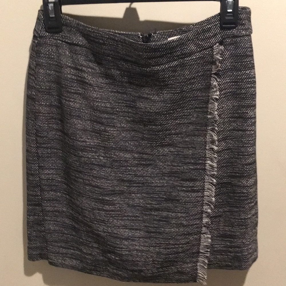 Work skirt, black and white.